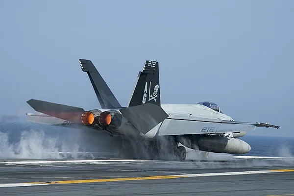 F/A-18FƷ䡱սͼ