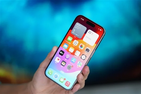 iPhone刷公交地铁更方便!支付宝宣布三城交通卡接入苹果钱包