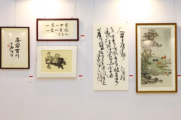 深圳市民族宗教界“深爱祖国 同心同行”书画展在深圳弘法寺举行