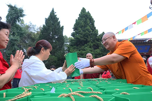 粽生欢喜庆佳节,西安广仁寺举行端午节公益活动
