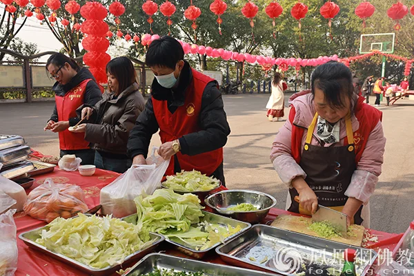 温情岁末 守护成长：重庆市华岩文教基金会慰问困境儿童，发放助学金