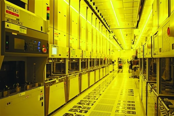 台积电：2030年量产1nm、可封装1万亿个晶体管