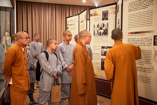 莆田南少林寺方丈空性大和尚率团出访东南亚，开展文化交流活动