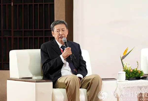 中国社会科学院世界宗教研究所研究员黄夏年(图片来源:凤凰网佛教文化)