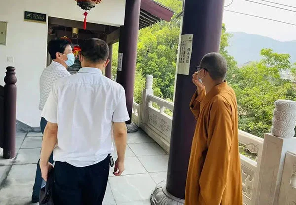 疫情-安全感爆棚！各寺院喜迎国庆，师父们花式开启安全隐患排查工作