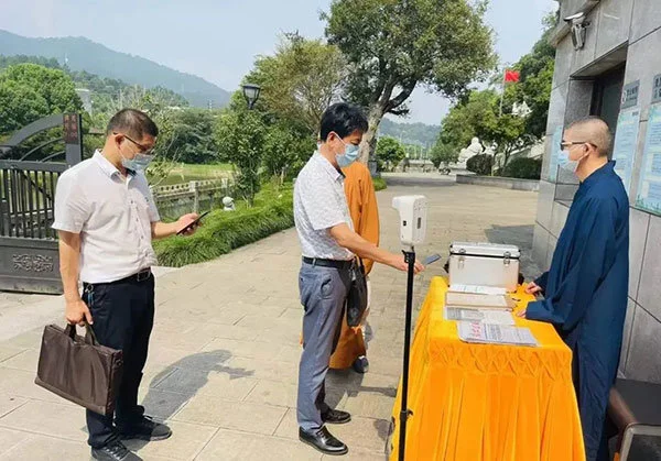 疫情-安全感爆棚！各寺院喜迎国庆，师父们花式开启安全隐患排查工作