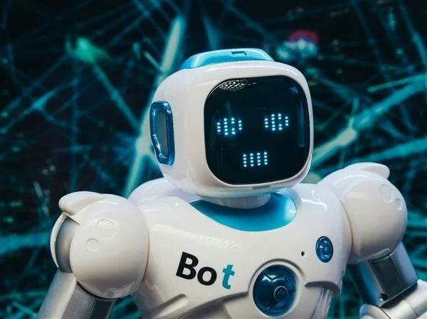 银河通用创始人王鹤：未来五年机器人技能将百花齐放