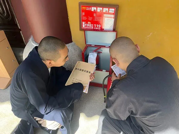 疫情-安全感爆棚！各寺院喜迎国庆，师父们花式开启安全隐患排查工作