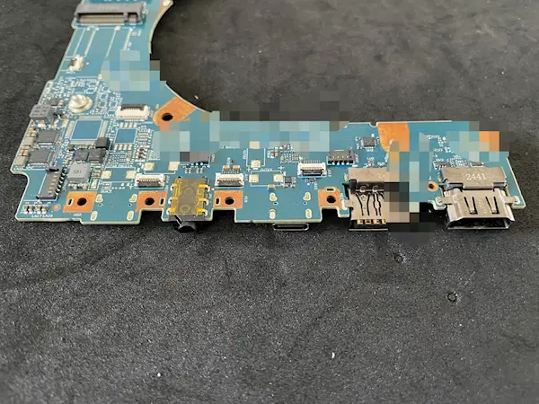 NVIDIA首款笔记本N1 SoC主板实物曝光：配备128GB内存 支持Windows