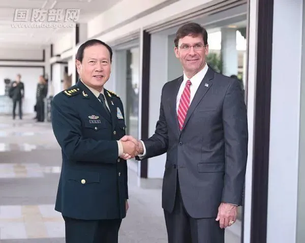 △魏凤和在曼谷会见美国国防部长埃斯珀