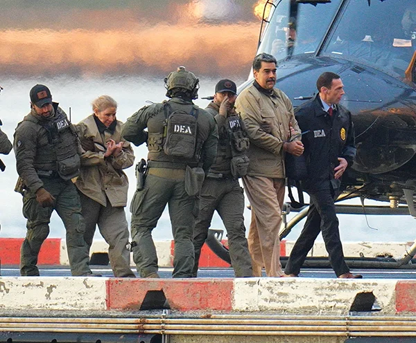 5日,马杜罗在纽约首次出庭,对美方所谓指控表示不认罪 东方IC