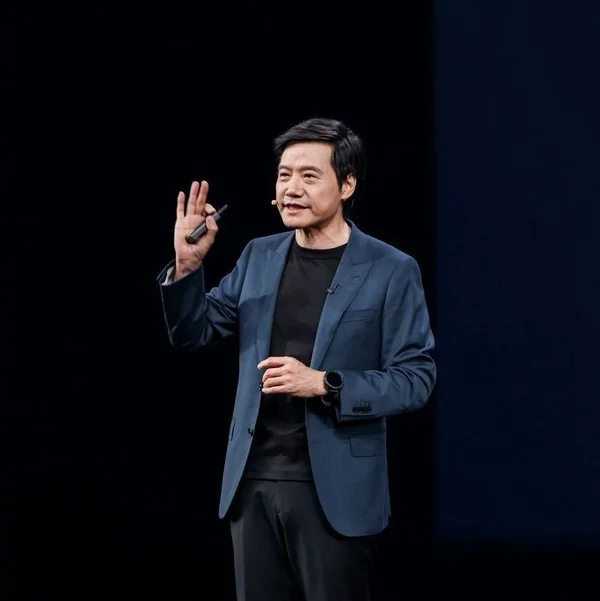 雷军预告小米神秘新品：有望实现芯片/AI/OS大会师！