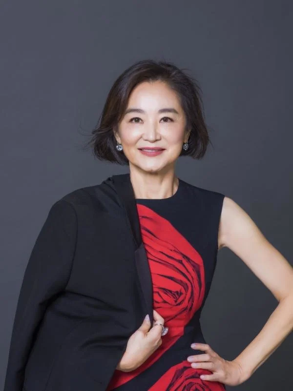 与林青霞谈心——访《谈心》作者金圣华教授-林青霞访谈录