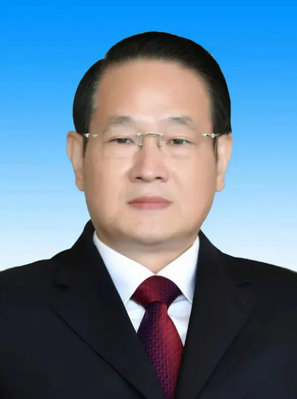 易煉紅當(dāng)選江西省人大常委會主任 易煉紅簡歷