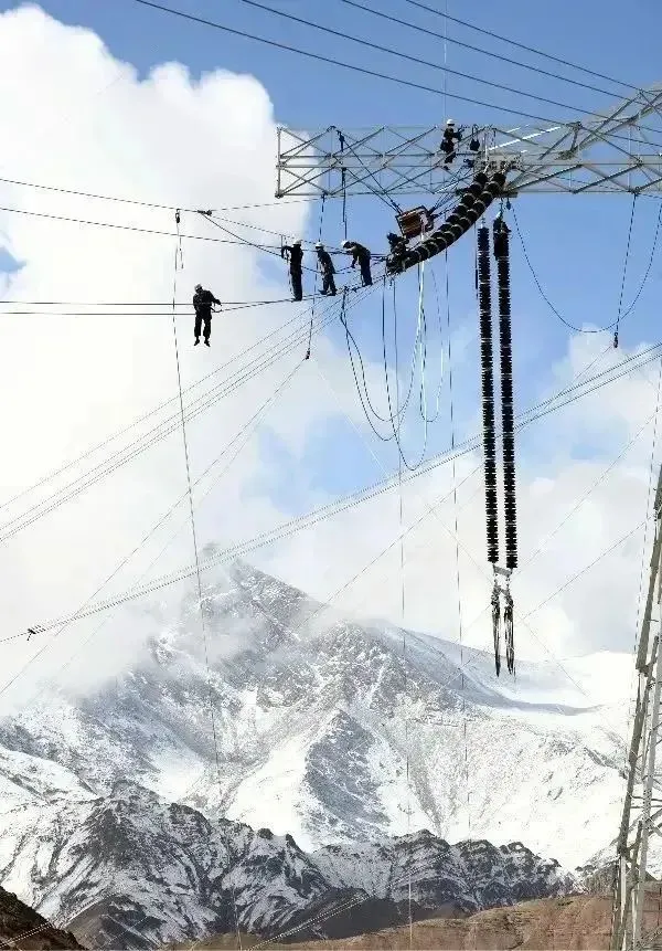 ● 中国独有的特高压直流输电技术将电送到了千家万户