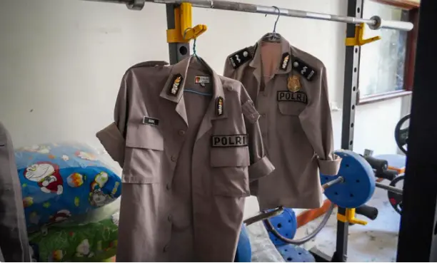 ����թ԰������һ�������ðӡ�ᾯ���