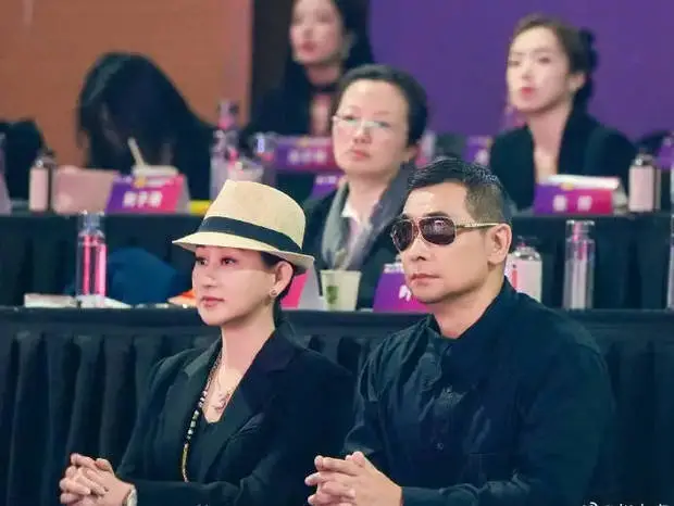 赵文卓在线分享喜悦，字里行间都是藏不住的骄傲。