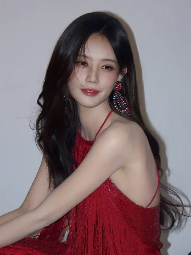 李一桐微微一笑。