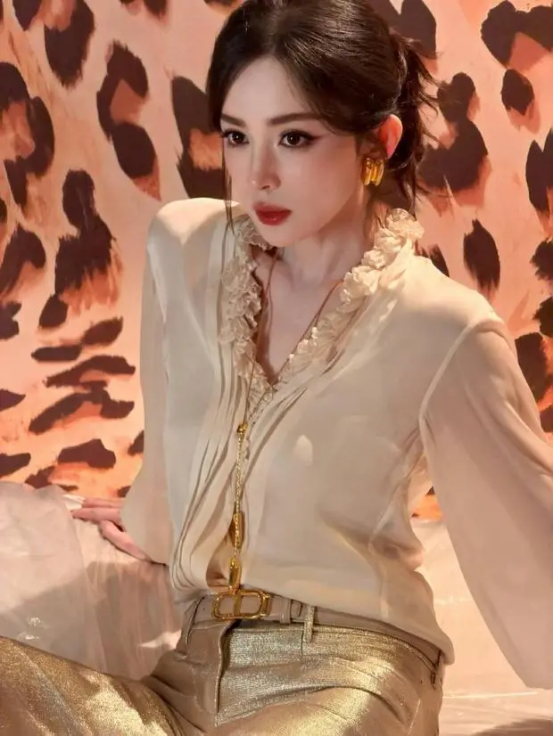 娜扎的五官精致，颜值能打！