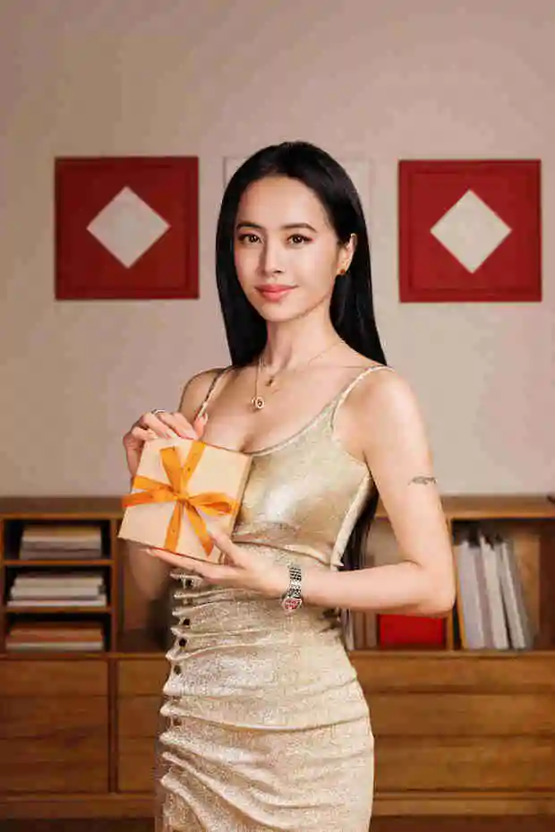 蔡依林高贵优雅。