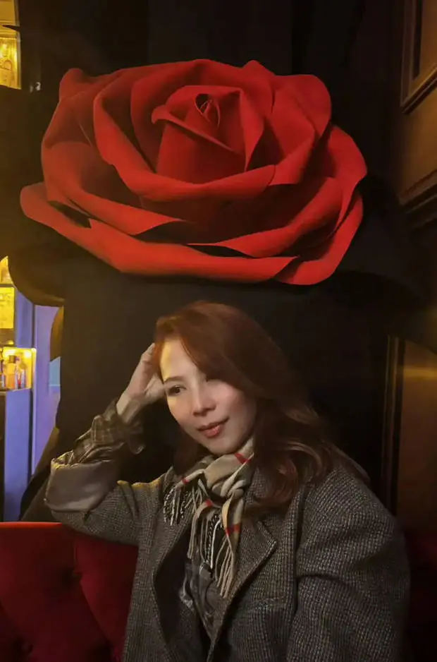 搜狐娱乐讯 1月12日，蔡少芬在社交平台发文庆祝和张晋结婚18年，她表示&ldquo;今日系我们两公婆互相忍了对方18年&rdquo;。 