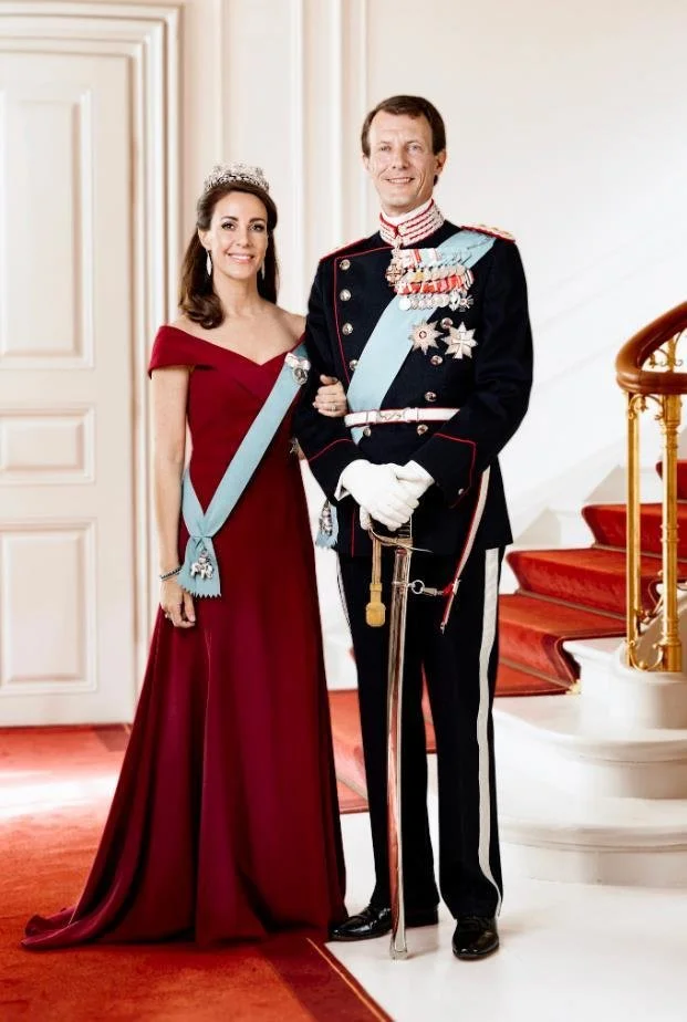 刚被剥夺皇室头衔 丹麦公主就被同学欺负：你已经不是公主了