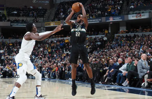 NBA东西部排名！湖人加时胜掘金，猛龙止连胜，雄鹿吞赛季第八败-nba东部和西部怎么划分