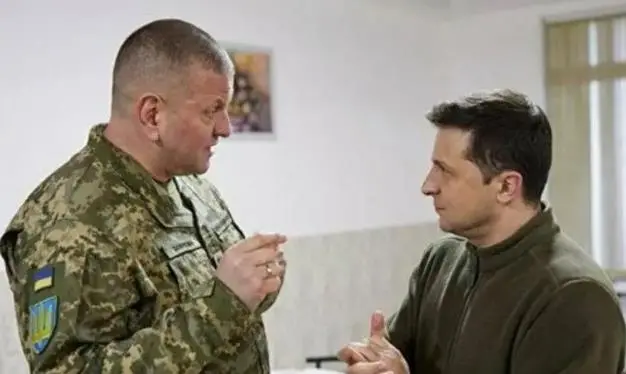 乌媒爆料：泽连斯基绕过乌军总司令，直接与军队指挥官沟通