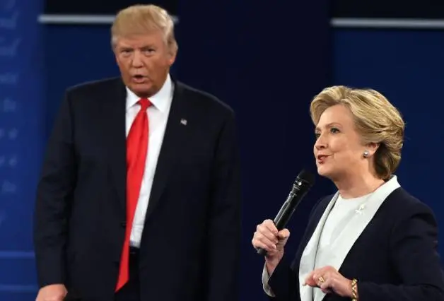 希拉里撰文谈拜登特朗普辩论：我们是选总统，不是选最佳演员