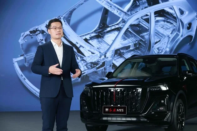 新红旗HS5 2025款上市!新增玄影版车型