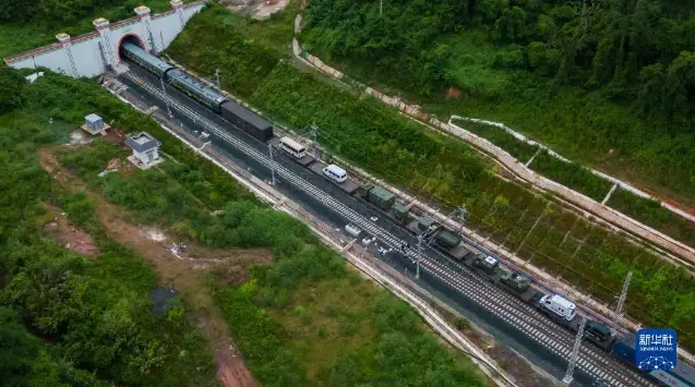 【资讯】  解放军卫生列车首次实现跨境投送铁路跨境投送