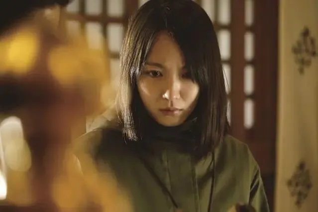 日本懸疑暴力強片《看不見的目擊者》 吉岡里帆挑戰高難度演技扮盲人
