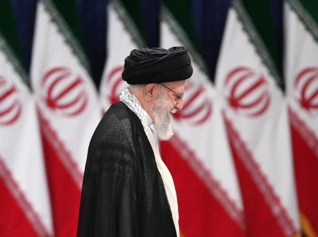 人物｜“反美抗以斗士”哈梅内伊：他是如何崛起又如何陨落的