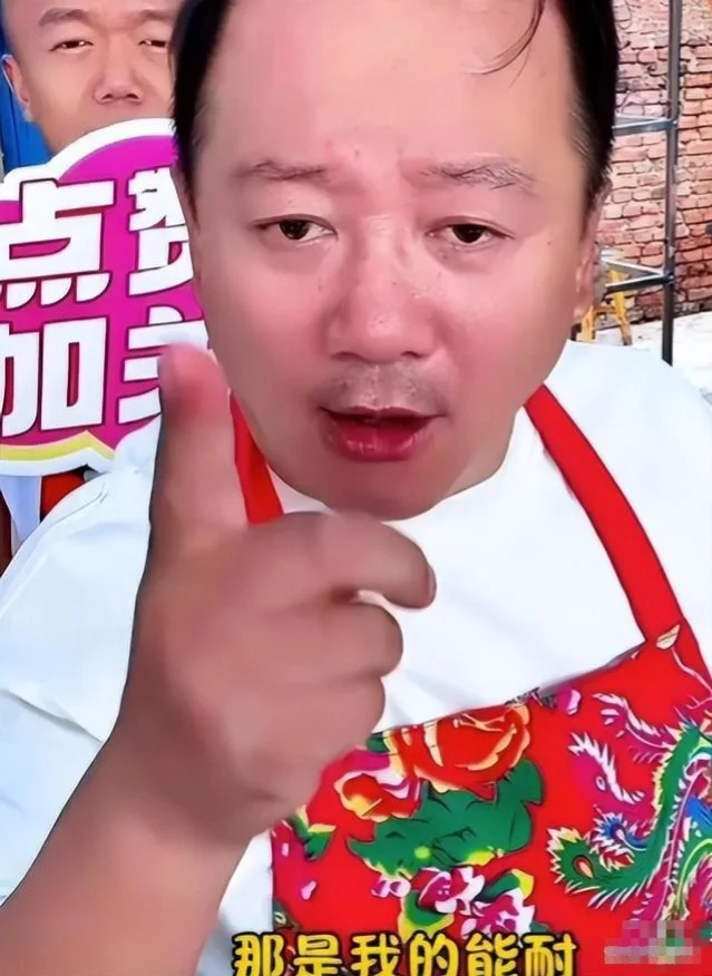 飘了还是被戳到痛处了？谢广坤直播间怒怼粉丝：吃嫩草是我的能耐