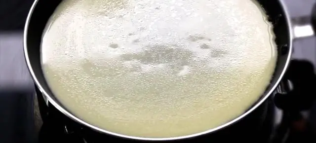 千层蛋糕的做法，非常简单，而且很美味，不用烤箱的水果蛋糕（千层蛋糕的做法和配方做法视频）