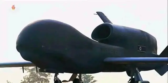朝鲜首次公开的“新星”-4无人机。