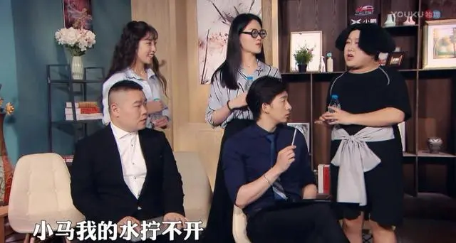 三洵丨单身狗小岳岳职场惨遭无视，让你切身体会长得丑是何种感受