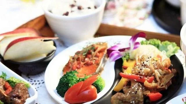 育儿说：如何做月子餐，有没有产后坐月子30天的食谱呢？三大阶段-月子餐30天食谱做菜大全