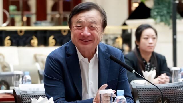 美国禁令风波后 任正非现场回应