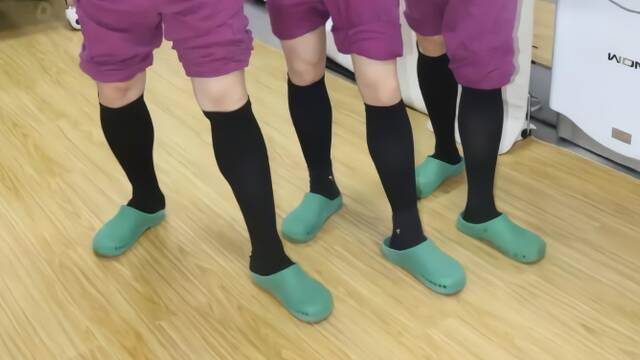 穿丝袜的男医生