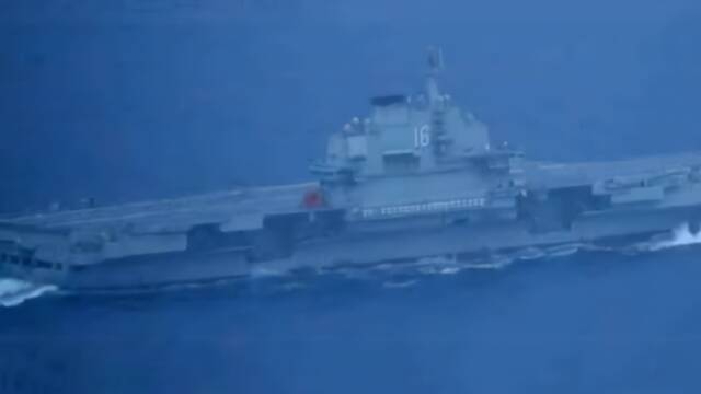 日本防卫省拍摄到的中国军舰