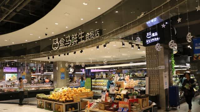 千亿生鲜生死局