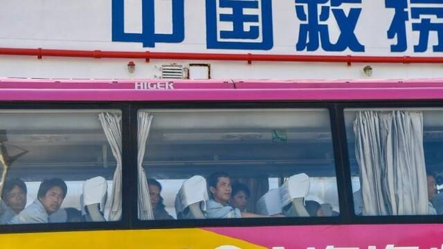 32名南海遇险渔民安全返回海南