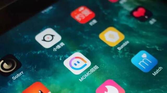 映客要靠积目续命？