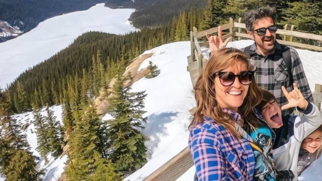 澳夫妇变卖家产 带孩子环游世界