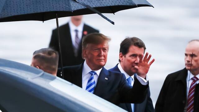 特朗普抵达日本