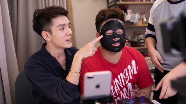 带货网红分层：头部翻车、腰部坚持、尾部自掏腰包