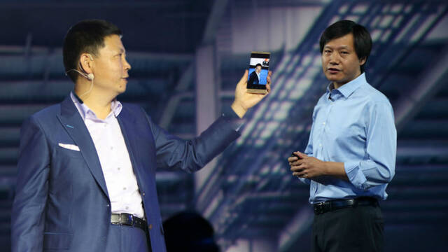 小米和荣耀恩怨往事，为何从相爱走到相杀？