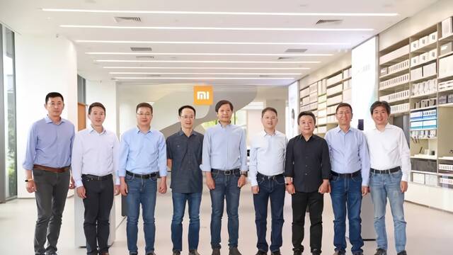 雷军和他“捡来”的副总裁们