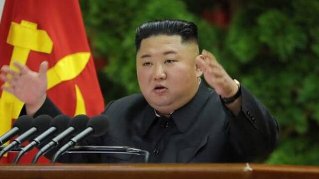 朝鲜七届五中全会现场：金正恩冷静发言 干部们认真记录